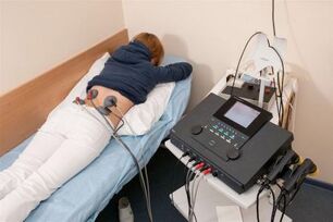 Elektroforézis az alsó hátfájás kezelésére és a gyulladásos folyamat enyhítésére